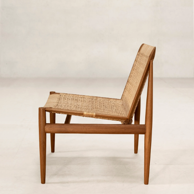 TANGĀLI-Armchair-Phantom-Hands-521673-rel38f64bf4.jpg